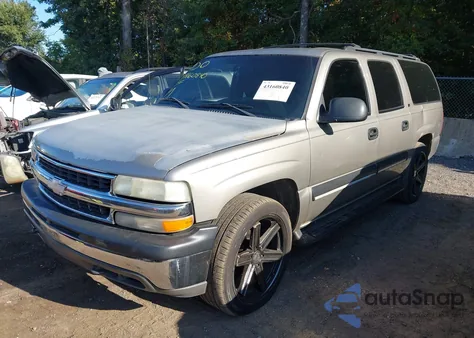 2002 Chevrolet Suburban 1500 Ls z USA, uszkodzony, nr VIN 3GNFK16Z32G318443